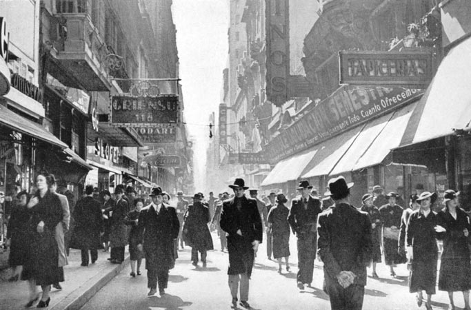 Calle Florida 
Photo by Horatio Coppola

 
